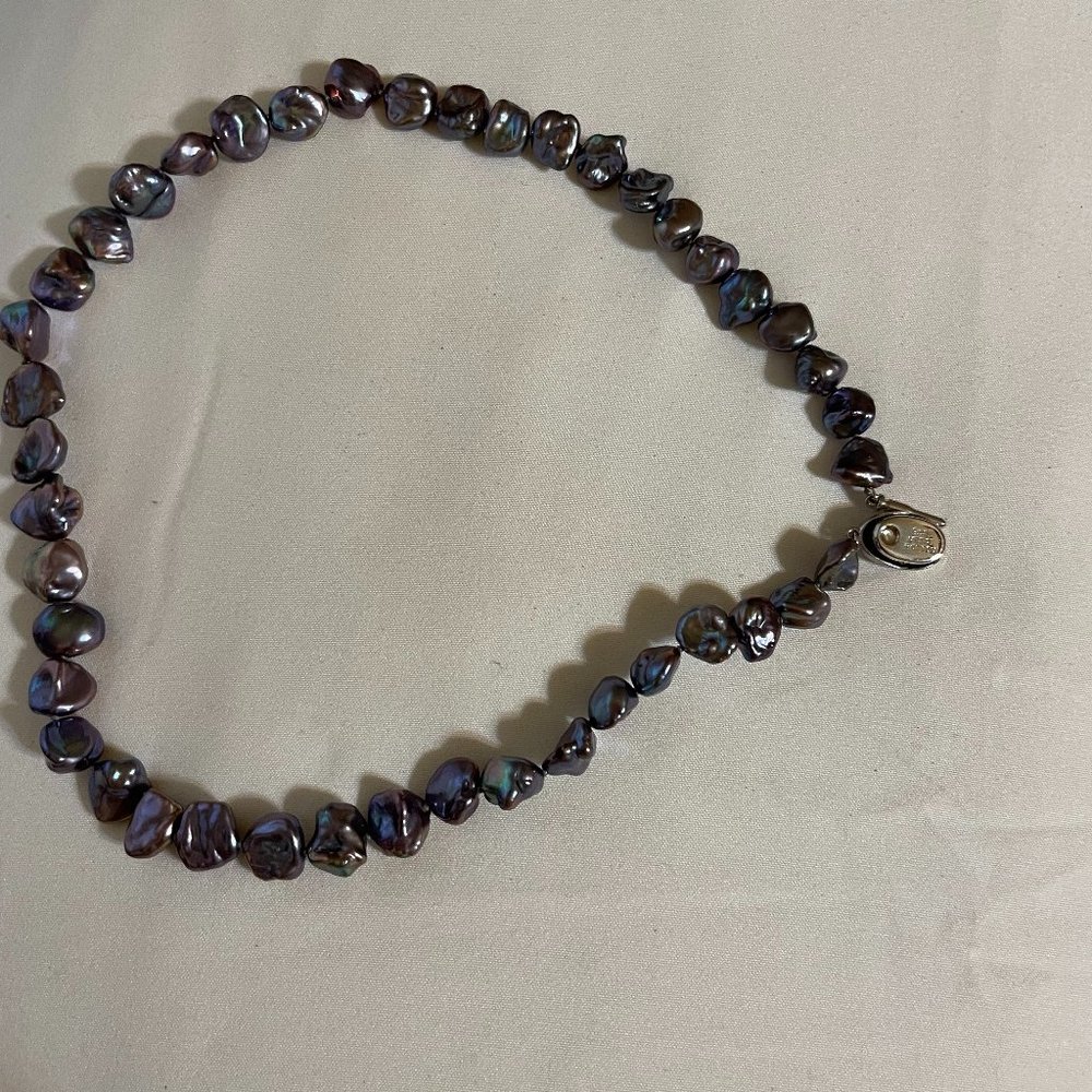 Fresh water pearl necklace/chain. Iridescent.